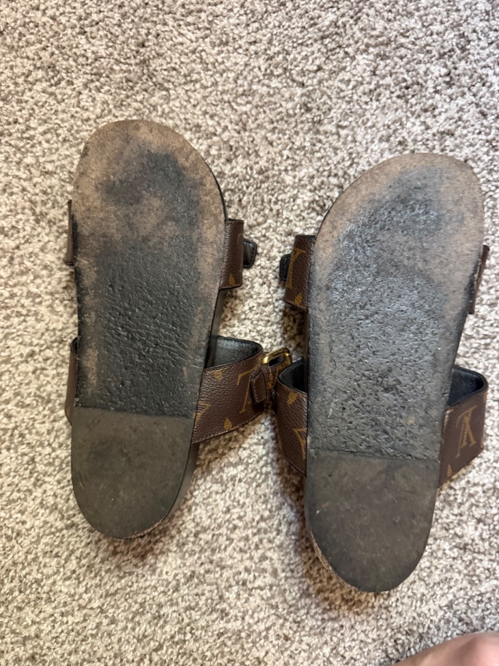 Sandals - Picture 2 of 2